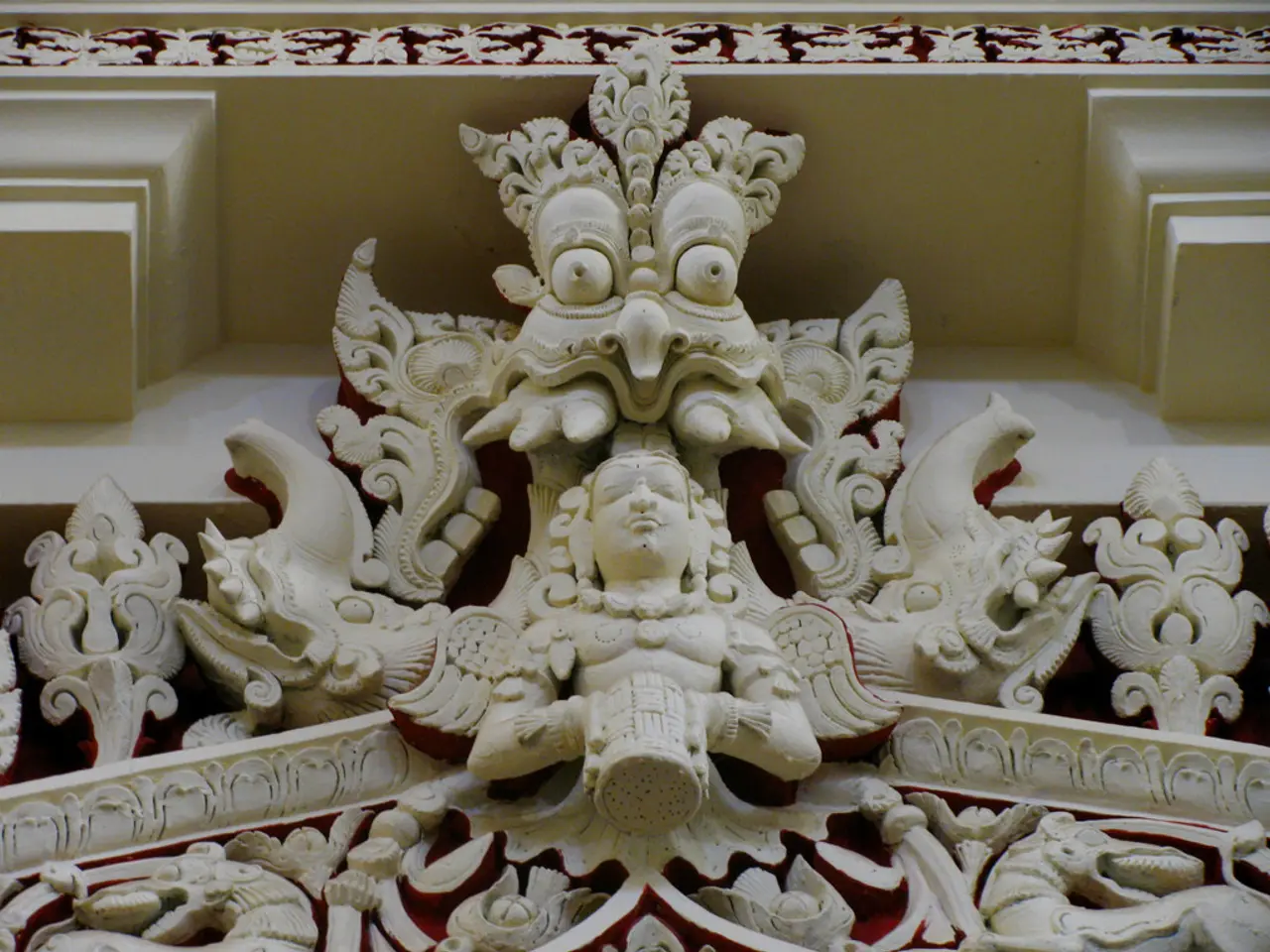 Stormy Seas, Winds, and Sunlight in Kunsthalle Exhibition