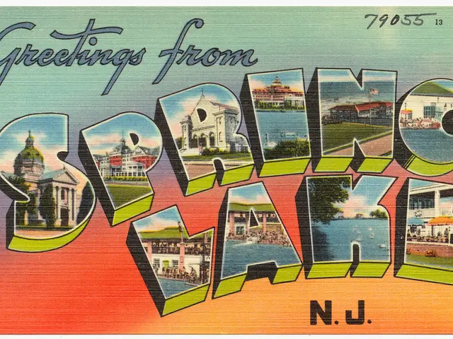 Guiding a Thriving Community Endeavor in English: Strategies for Successful Initiatives