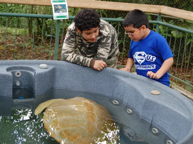 Artificial Reptile Synthesized through Carbon and Sugar Treatment