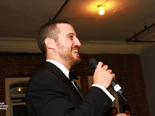 "Striving for Decent Living": Individual battles for acceptable housing for years