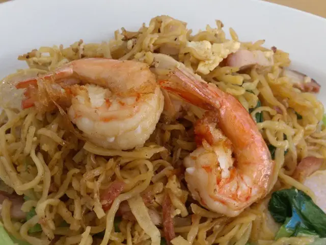 Eating at Restaurants Provides Similar Nutritional Counts as Fast Food, According to a New Study