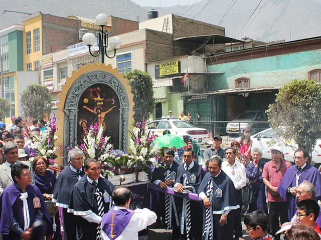 Throngs congregate in Mühlhausen and Chemnitz, while Berlin hosts over hundreds of thousands at the...