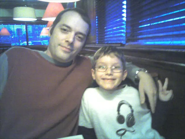 Berlin-based individual experiences vision loss, now aids Floridians in achieving self-reliance.