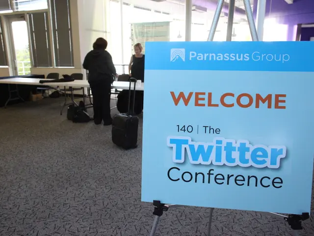 Dynamism of Social Networks in Talent Acquisition for Businesses